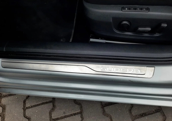Skoda Superb cena 79900 przebieg: 163519, rok produkcji 2020 z Niemcza małe 781